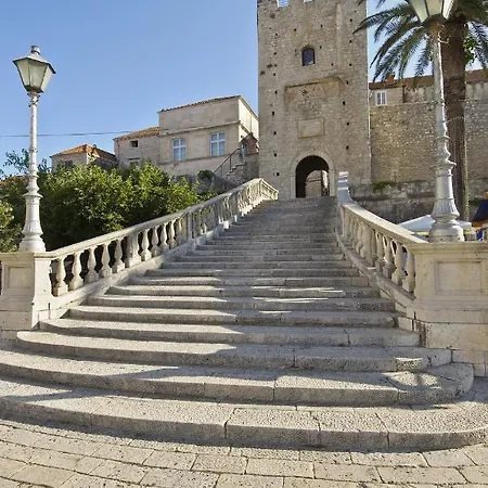 דירה In With Sea Views, Terrace, Air Conditioning, Wifi 3632-1 *